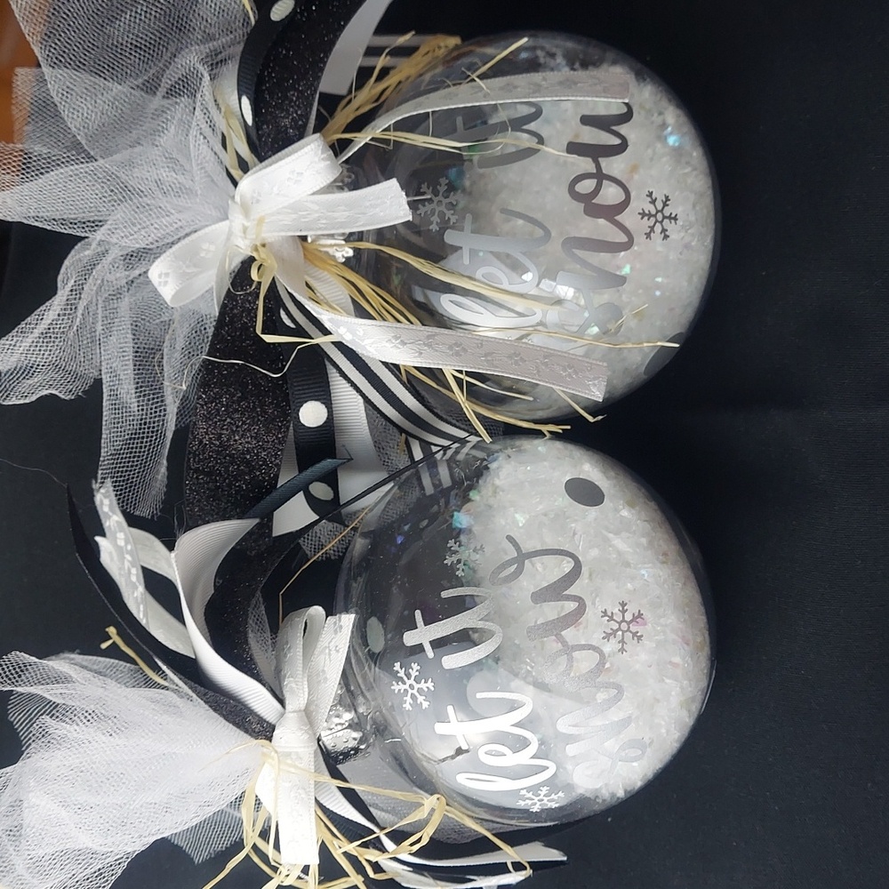 *🆕 Handmade Christmas "Let It Snow" Plastic Bulbs Set of 2, Ornaments Gifts NEW